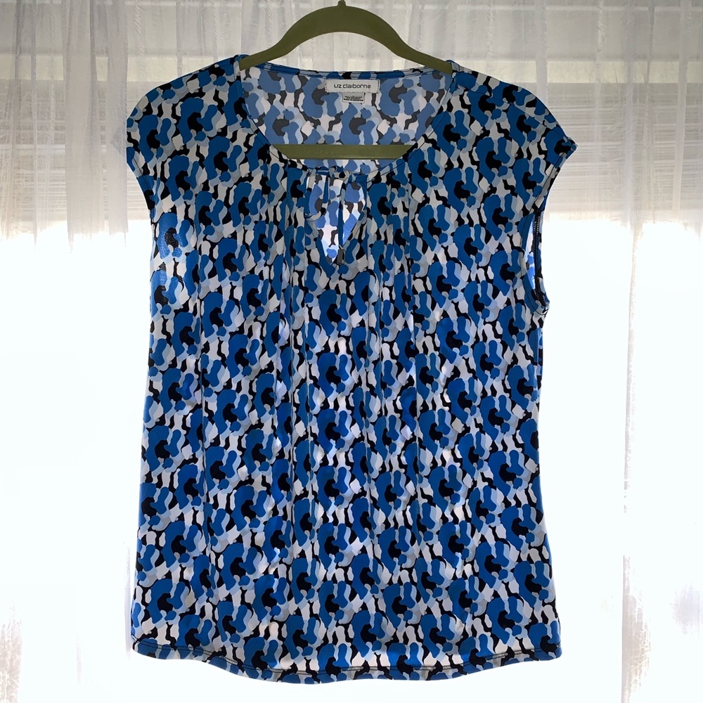 Beautiful Liz Claiborne Dress Shirt